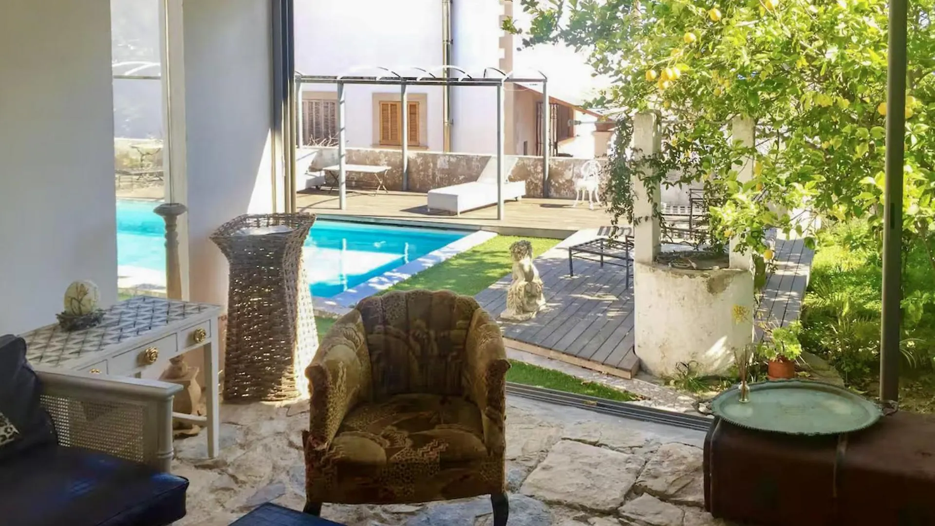 Alpstuga Yourhouse Torre Blanca Palma de Mallorca Spanien